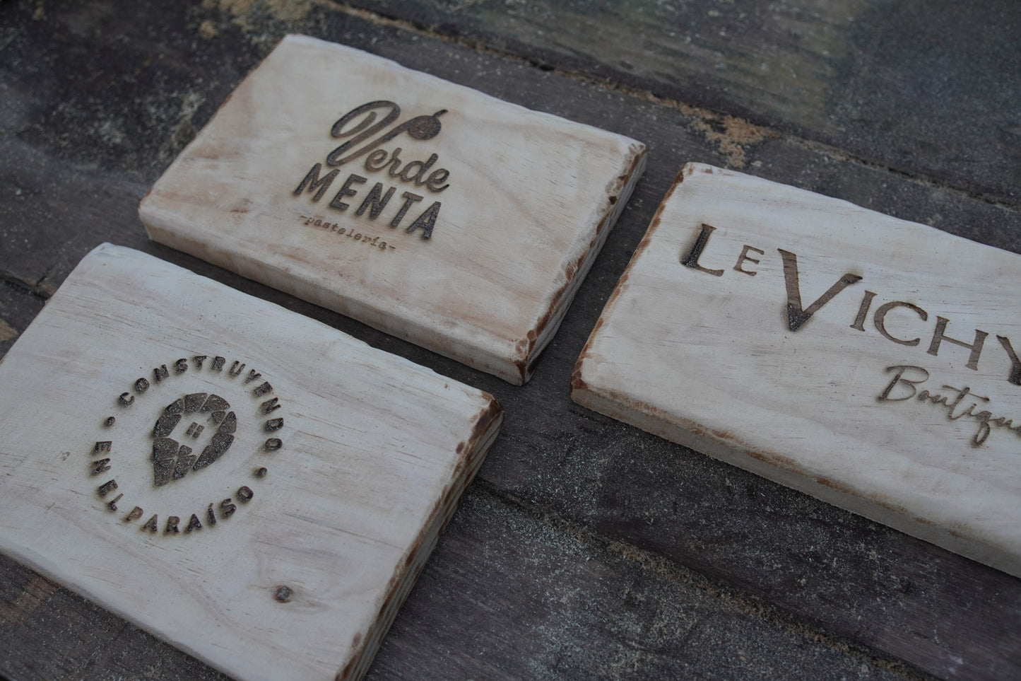 Placa letrero personalizado en madera